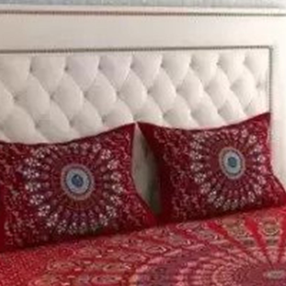 Pillow cover area of the Red Peacock Feather Mandala Double Bedsheet